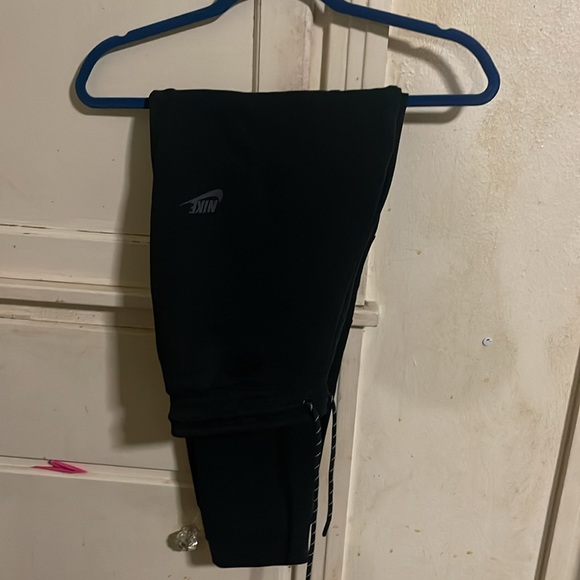 Full Nike Tech suit - Picture 3 of 4